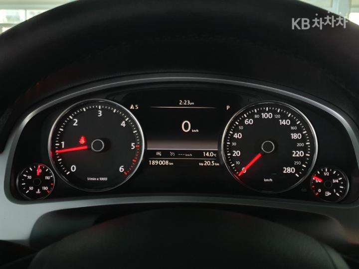 Volkswagen Touareg New 3.0 TDI V6 BlueMotion R-Line 9