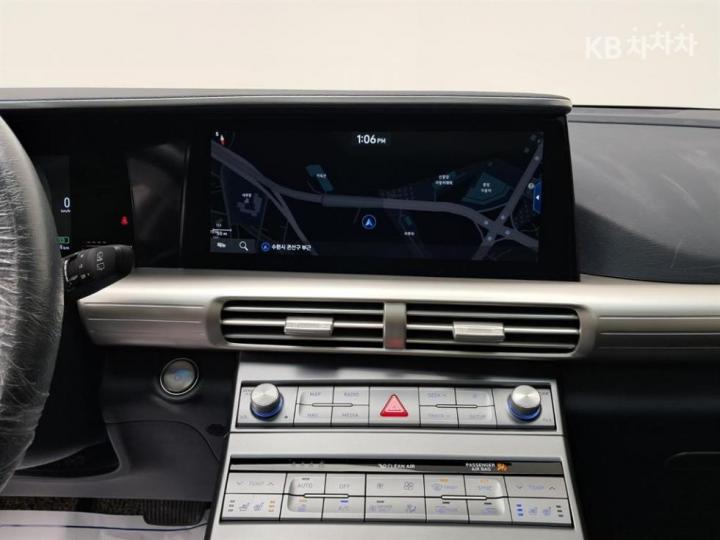 Hyundai Nexo Premium 10