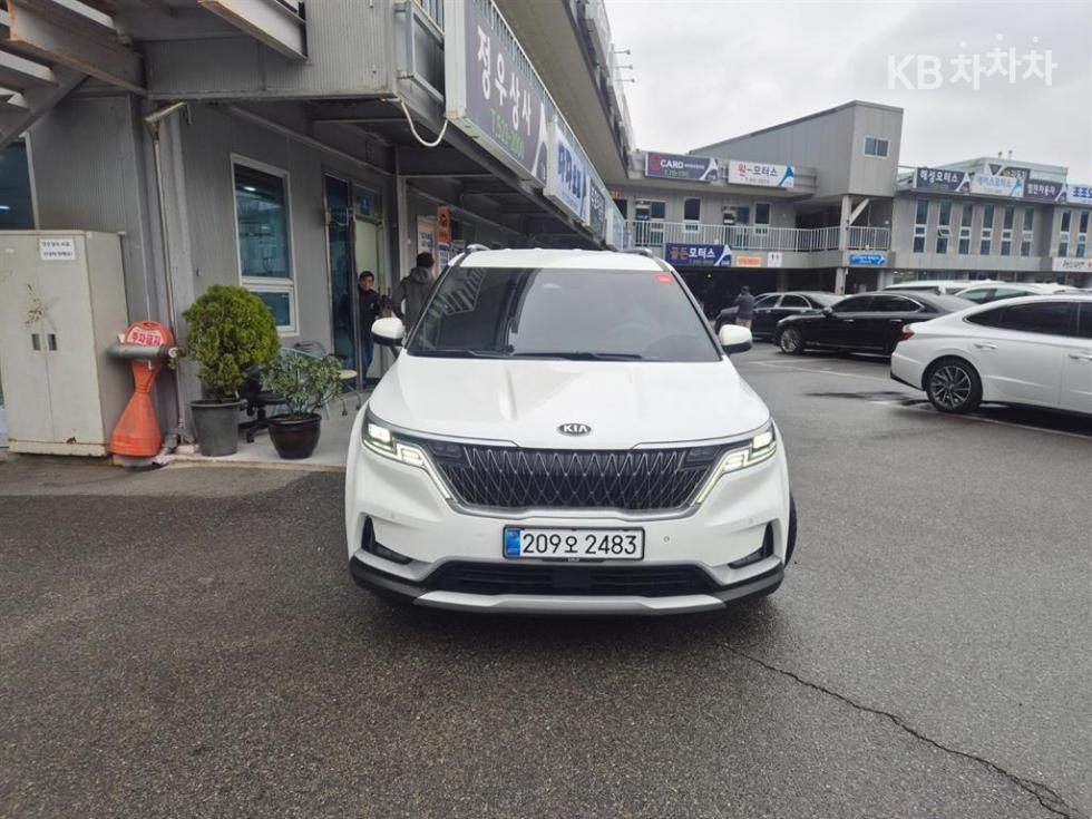 Kia 카니발 4세대 D2.2 9인승 프레스티지 - фото 1