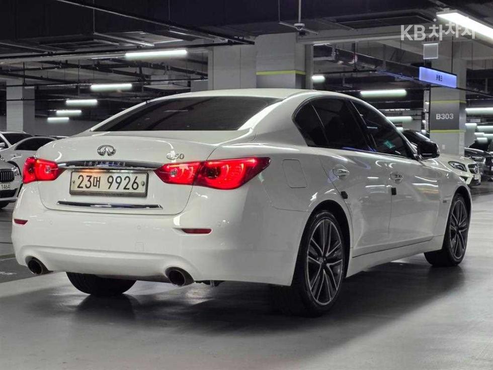 2014 - infiniti q50