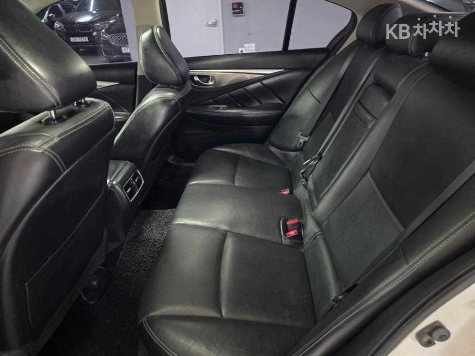 2014 - infiniti q50