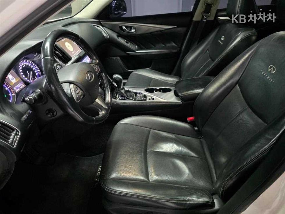 2014 - infiniti q50