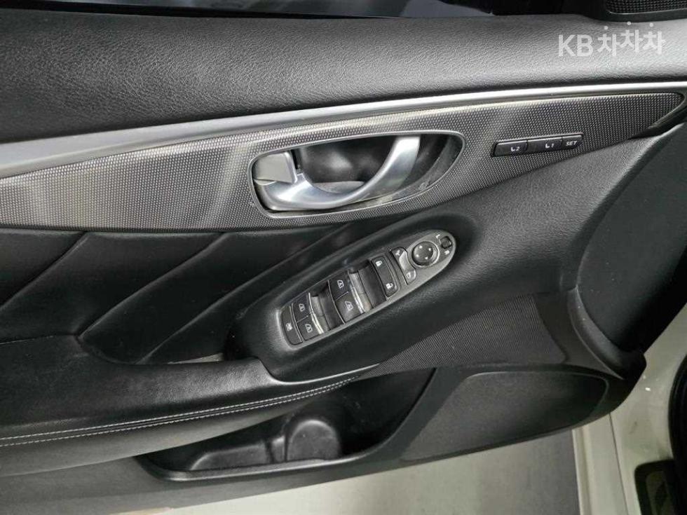 2014 - infiniti q50