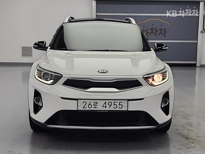 Kia Stonic Gasoline 1.4 MPI Prestige 3
