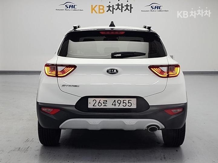 Kia Stonic Gasoline 1.4 MPI Prestige 4