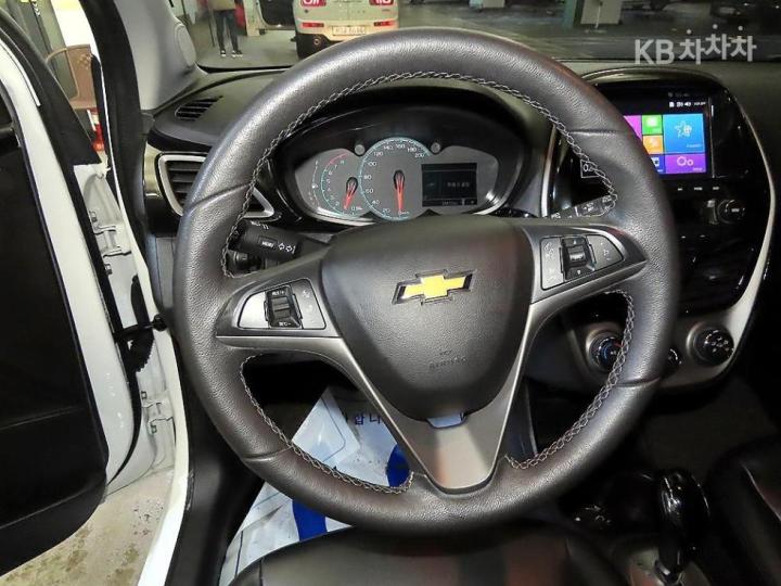 Chevrolet Spark Premier Base Type 9