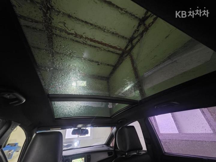 Kia Carens 1.7 VGT Prestige 8