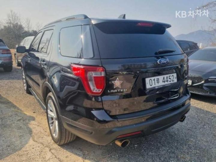 Ford Explorer New 2.3 EcoBoost 4WD Limited 6