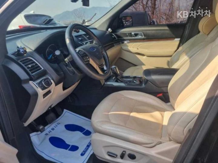 Ford Explorer New 2.3 EcoBoost 4WD Limited 7