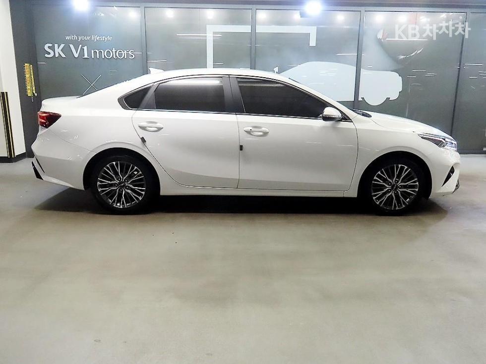 2022 - kia k3