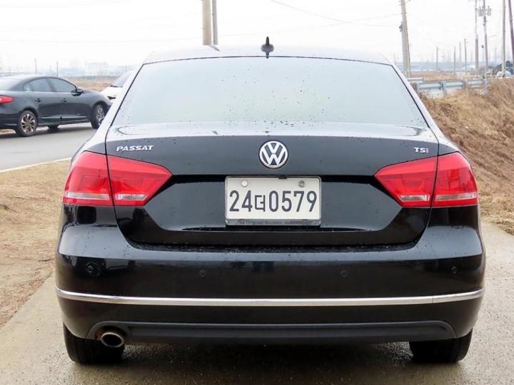 Volkswagen Passat 1.8 TSI Base Type 5