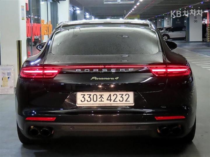 Porsche Panamera 971 2.9 4 E-Hybrid Base Type 6