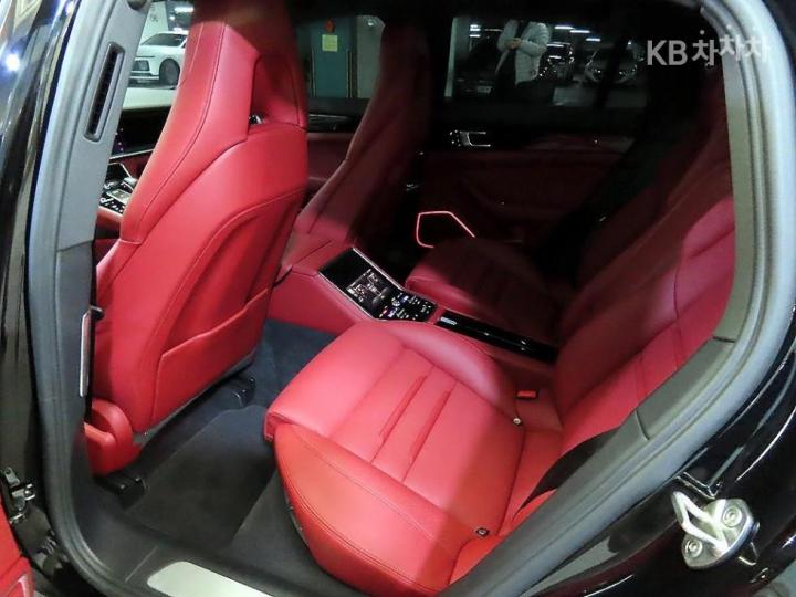 Porsche Panamera 971 2.9 4 E-Hybrid Base Type 8