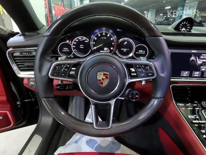 Porsche Panamera 971 2.9 4 E-Hybrid Base Type 9