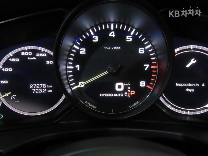 Porsche Panamera 971 2.9 4 E-Hybrid Base Type 10