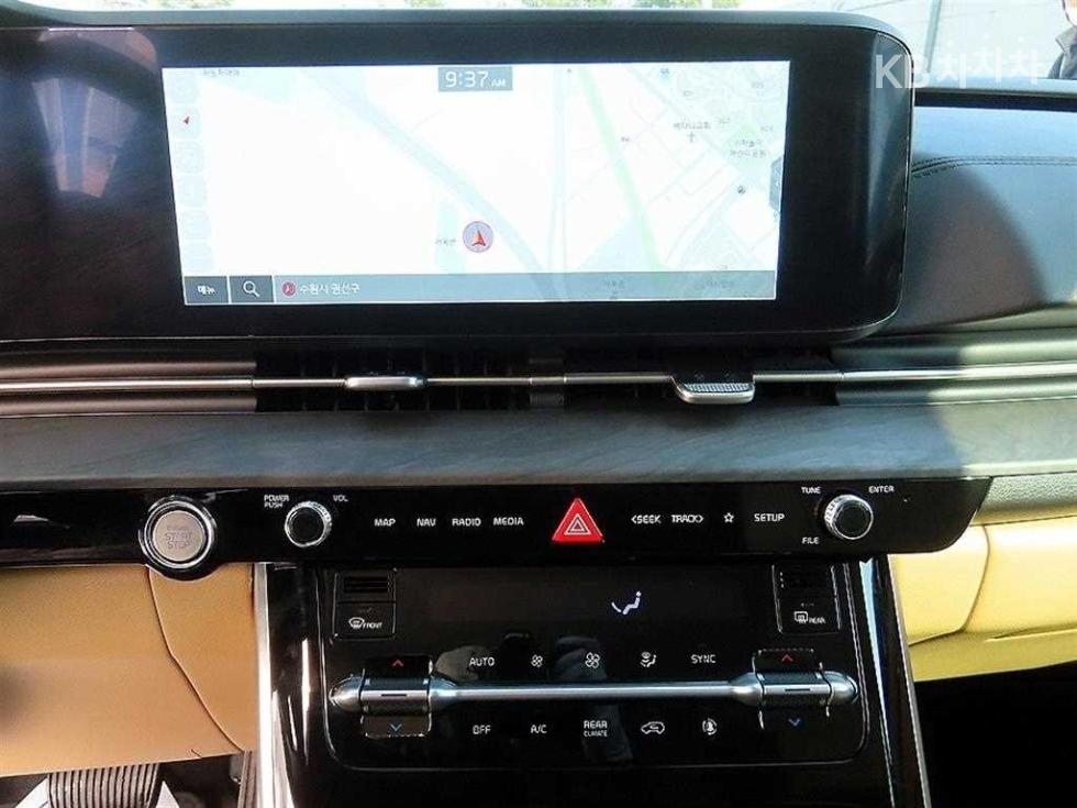 2023 - kia carnival