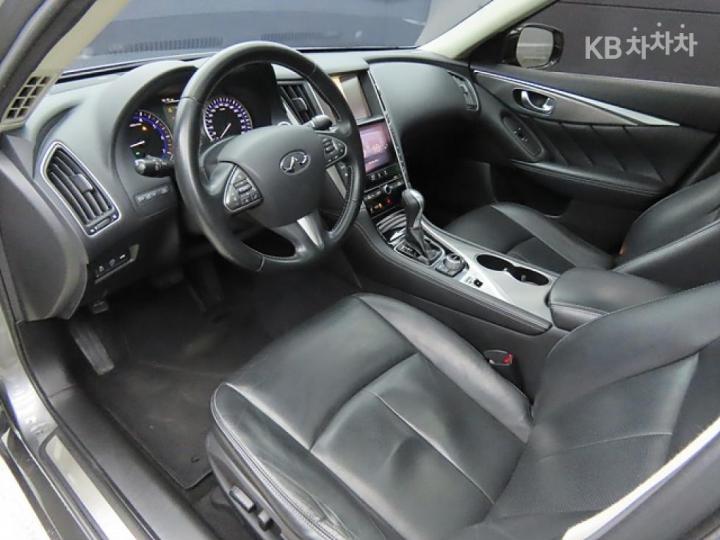 Infiniti Q50 2.2d Premium 7