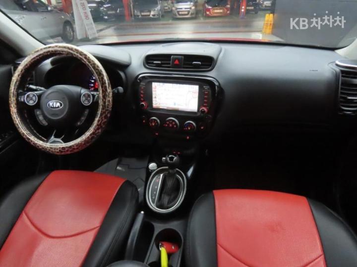Kia Soul 1.6 Diesel Prestige 6
