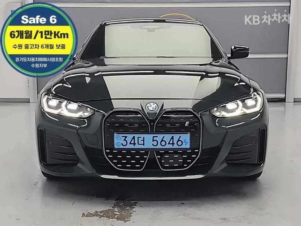 BMW i4