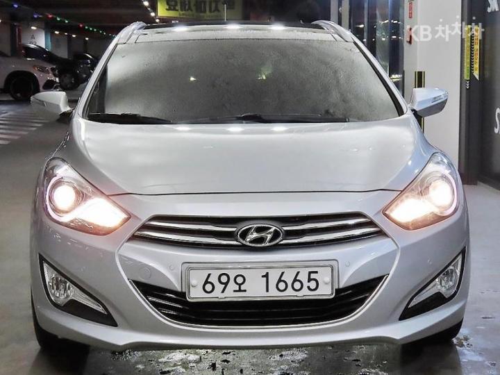 Hyundai i40 1.7 VGT MODERN 3