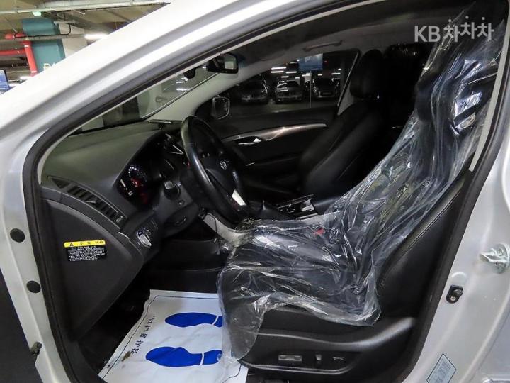 Hyundai i40 1.7 VGT MODERN 7