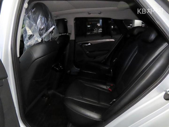 Hyundai i40 1.7 VGT MODERN 8