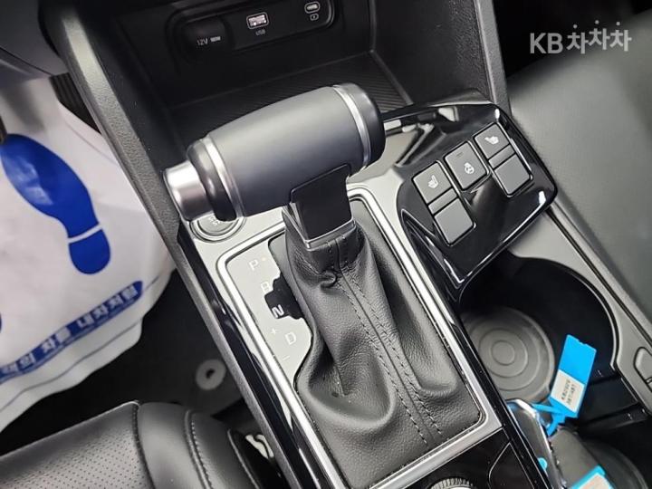 Kia Sportage The D2.0 AWD Trendy 9