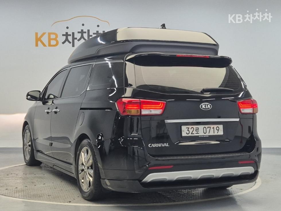 2016 - kia carnival