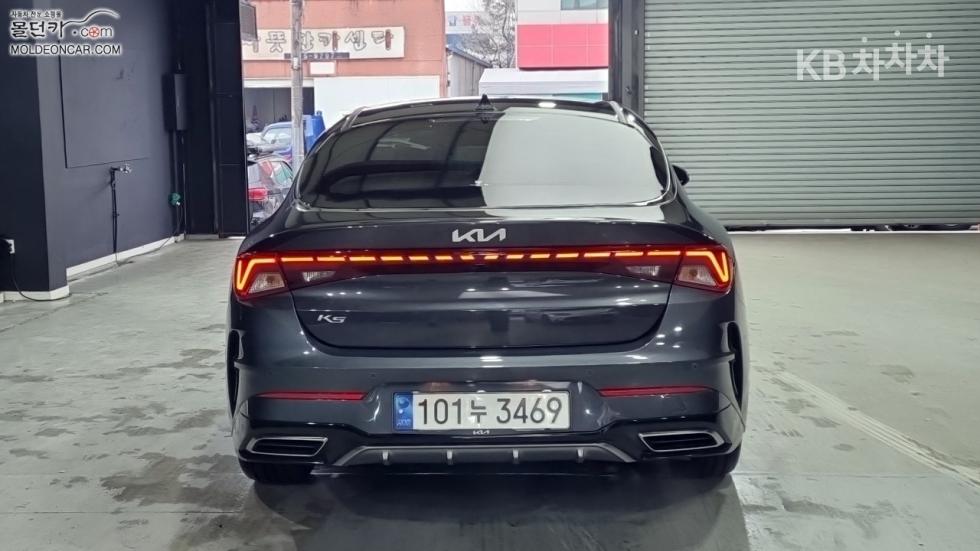 2022 - kia k5