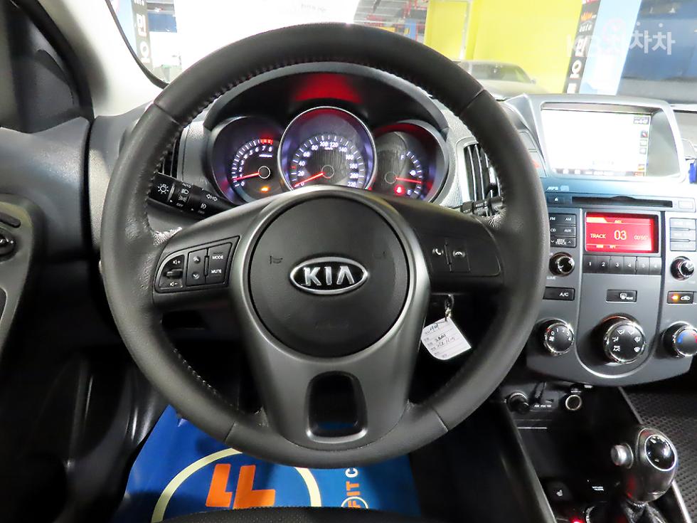 2012 - kia forte