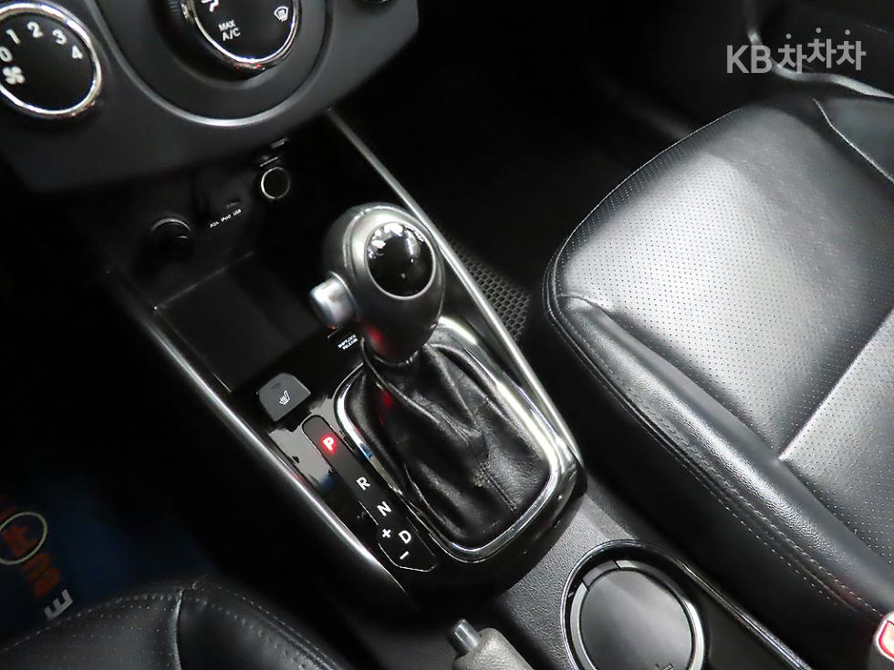 2012 - kia forte
