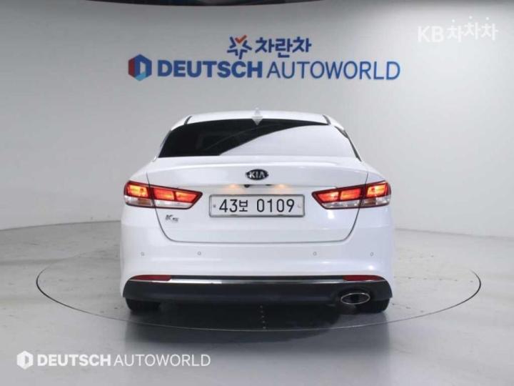 Kia K5 2.0 LPI MX Prestige 5