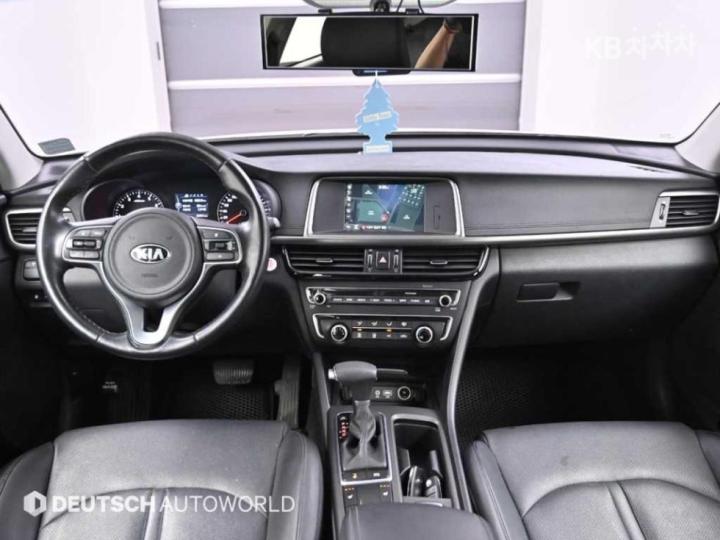 Kia K5 2.0 LPI MX Prestige 8