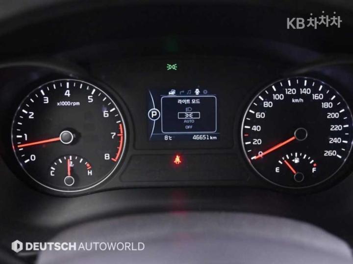 Kia K5 2.0 LPI MX Prestige 9