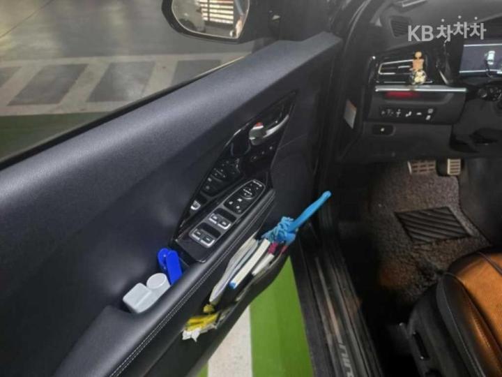 Kia Niro 1.6 HEV Noblesse Special 6