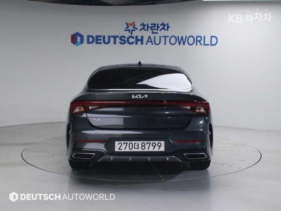 2022 - kia k5