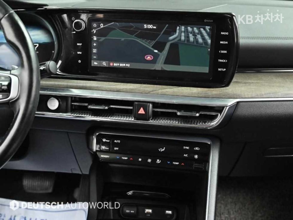 2022 - kia k5