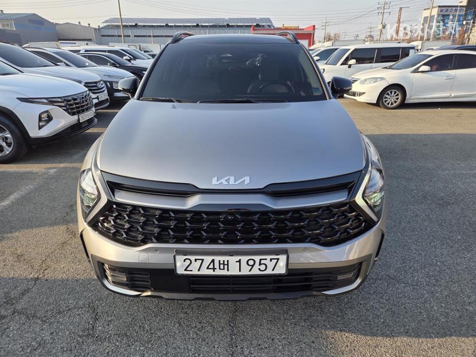 2023 - kia sportage
