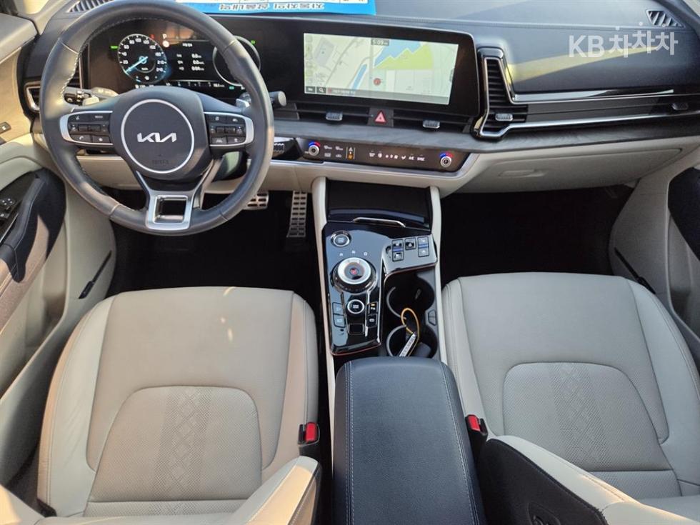 2023 - kia sportage