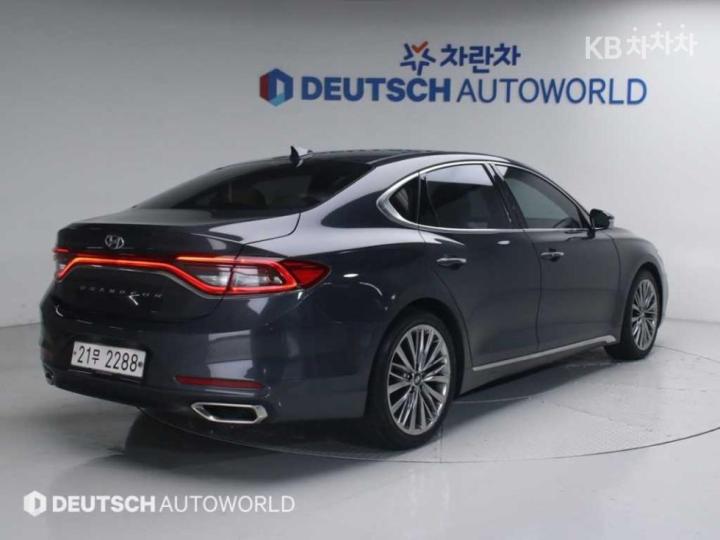 Hyundai Grandeur IG 2.4 Premium Special 3