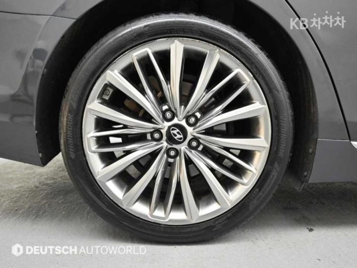 Hyundai Grandeur IG 2.4 Premium Special 6