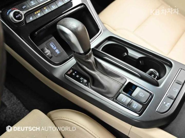 Hyundai Grandeur IG 2.4 Premium Special 10