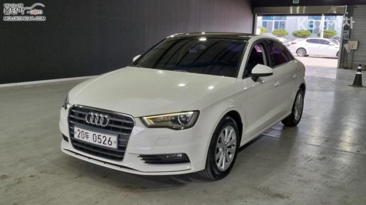 Audi A3 NEW 25 TDI Dynamic 8V