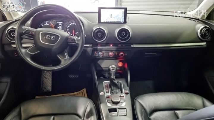 Audi A3 NEW 25 TDI Dynamic 8V 8