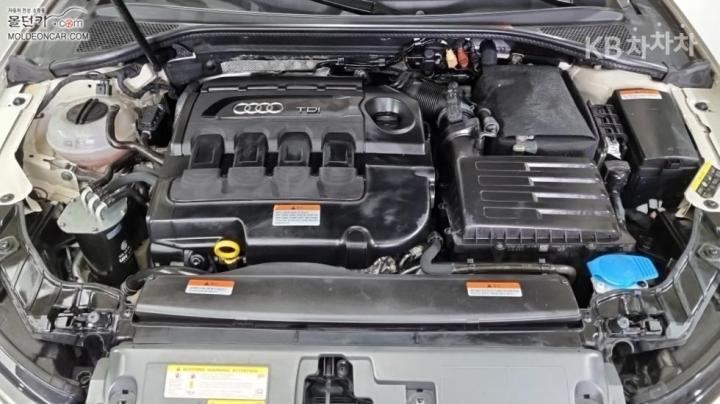 Audi A3 NEW 25 TDI Dynamic 8V 9