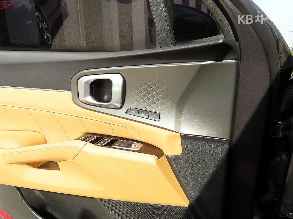 2023 - kia sorento