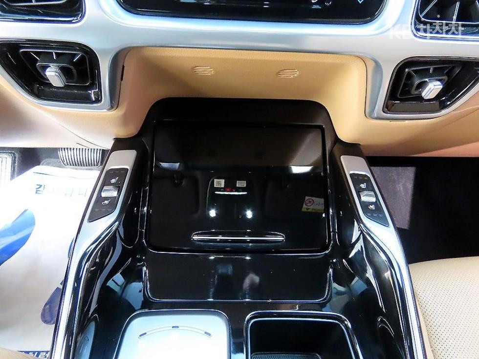 2023 - kia sorento