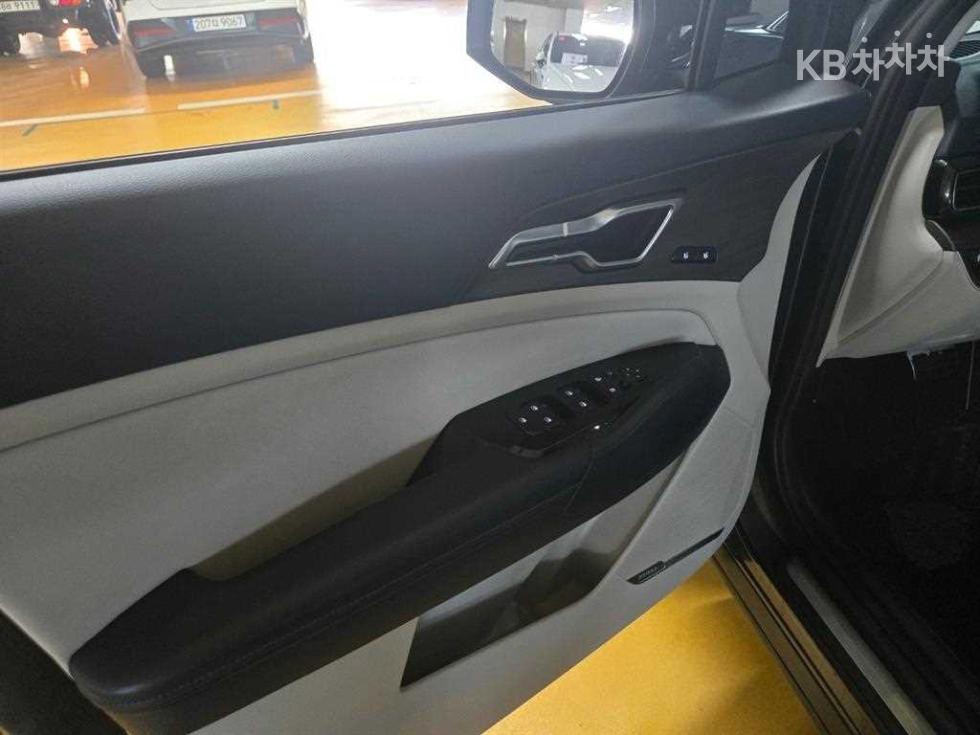 2024 - kia sportage