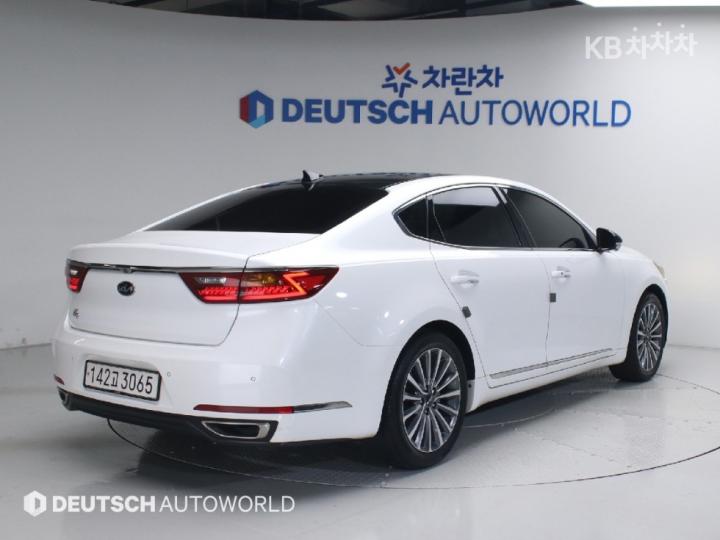 Kia K7 Hybrid Noblesse Special 3