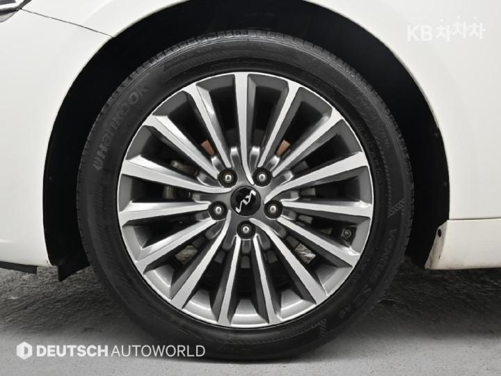 Kia K7 Hybrid Noblesse Special 6